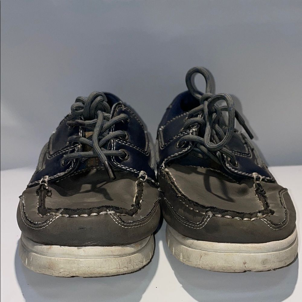 Thom McAn Gray and Blue Boat Shoes with Suede Finish